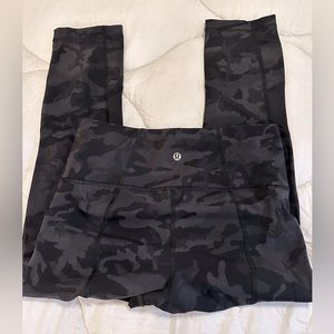 Pace rival high rise crop 22”, size 6